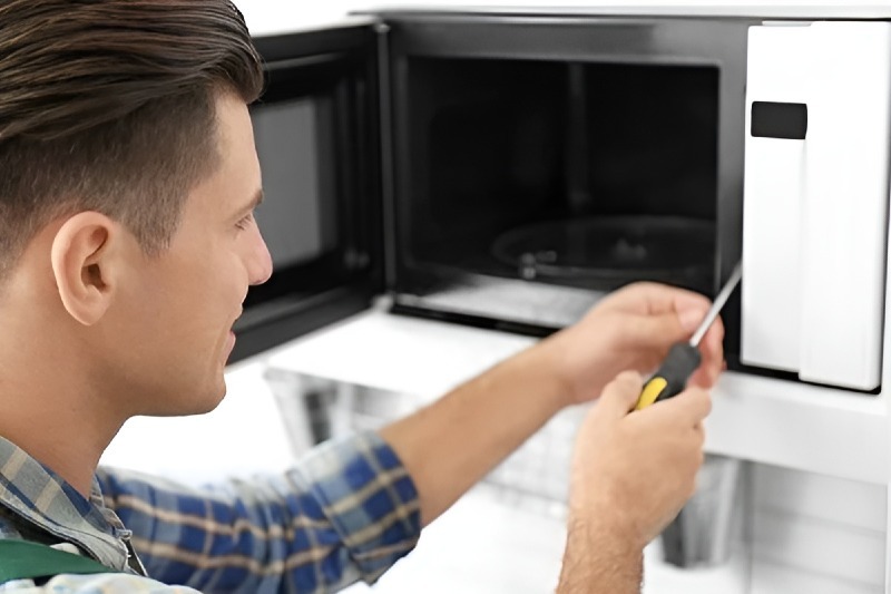 Buld-in Microwave Repair in Hialeah