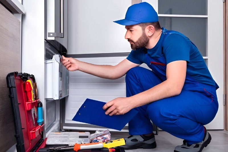 Refrigerator repair in Hialeah